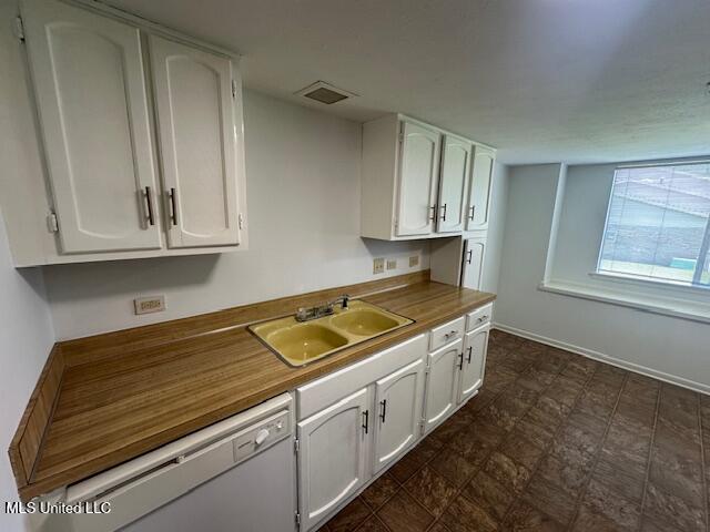 342 Lakebend Drive Brandon, MS 39042 - Photo 4 of 18 IMG_1886