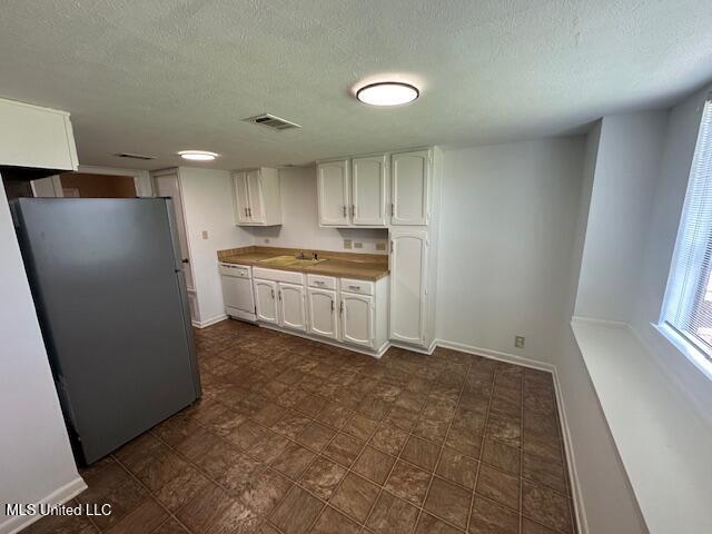 342 Lakebend Drive Brandon, MS 39042 - Photo 7 of 18 IMG_1889