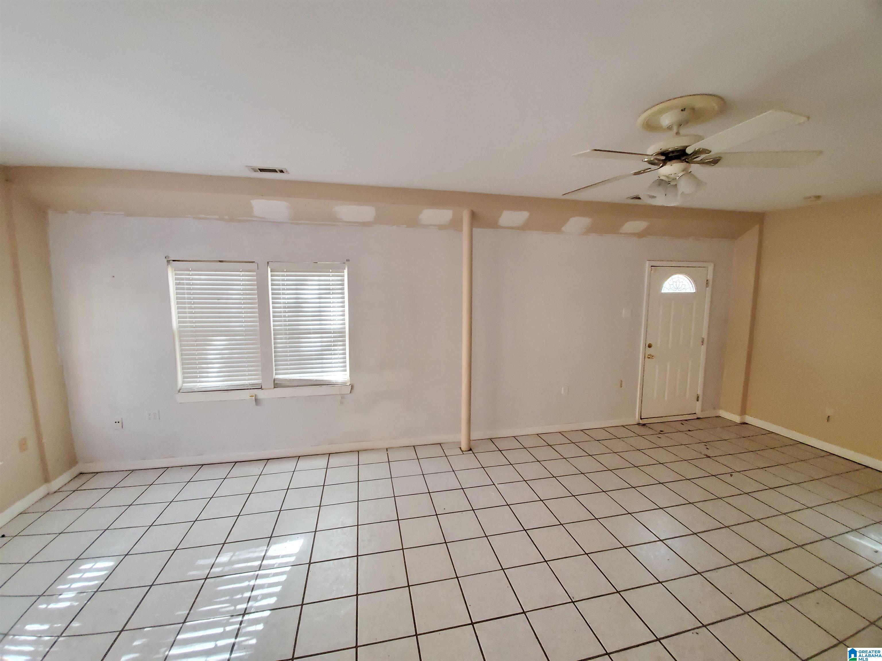 5004 Greenwood Road Southeast Bessemer, AL 35022 - Photo 3 of 17