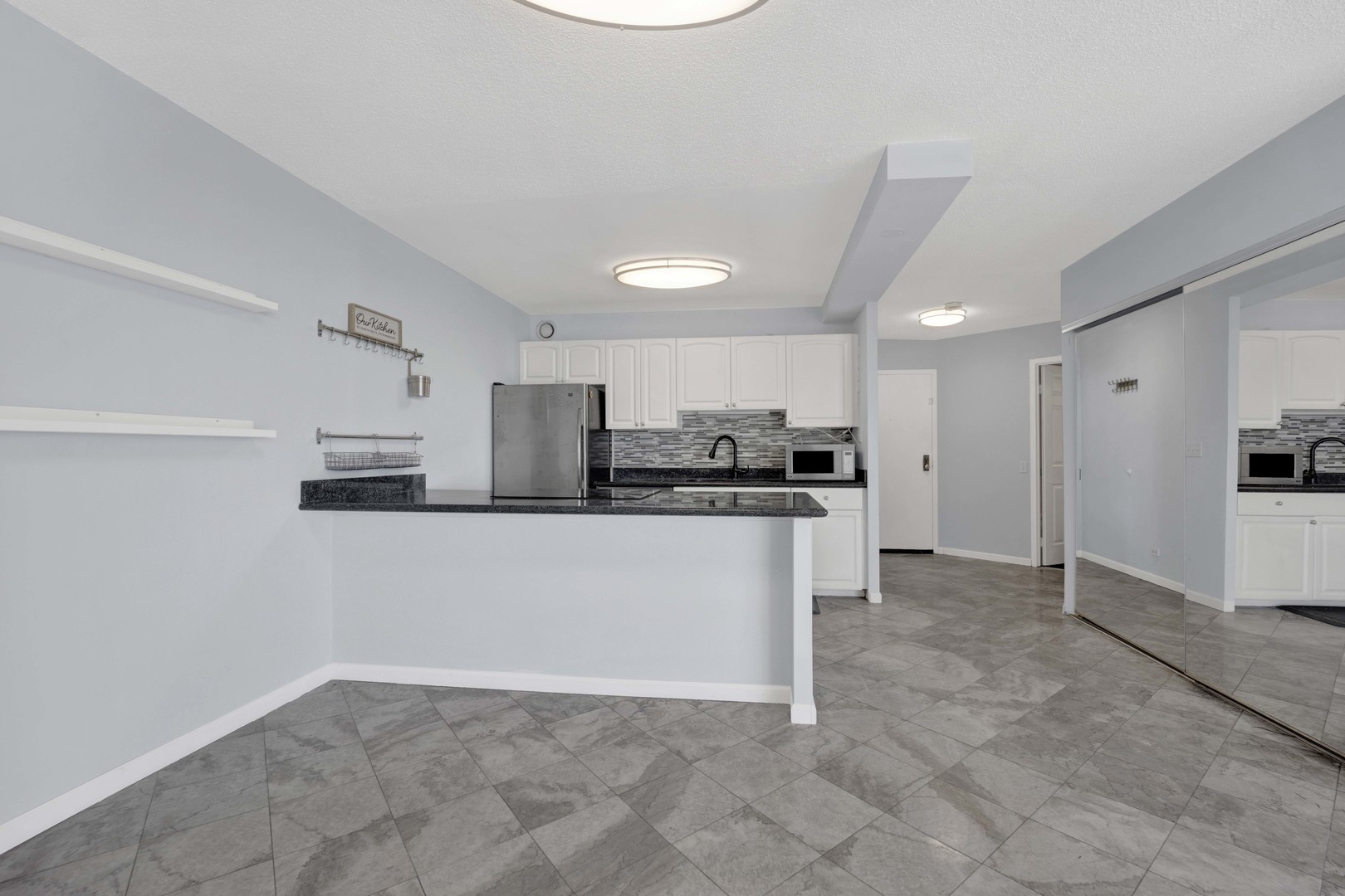 5320 North Sheridan Road, Unit 1504 Chicago, IL 60640 - Photo 6 of 20