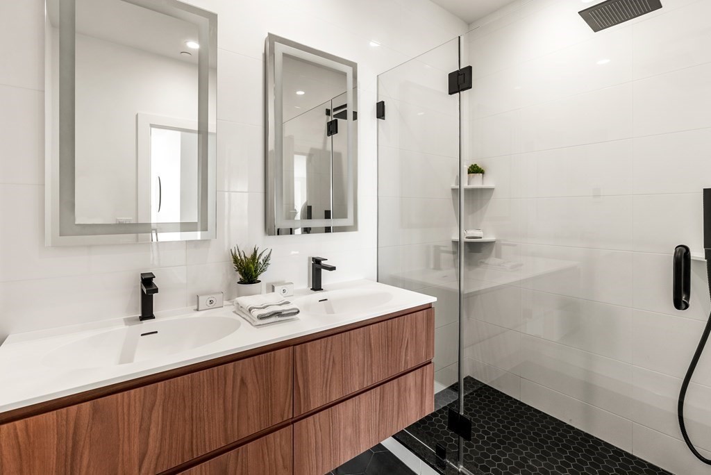 75 West Broadway, Unit 202 Boston, MA 02127 - Photo 15 of 19