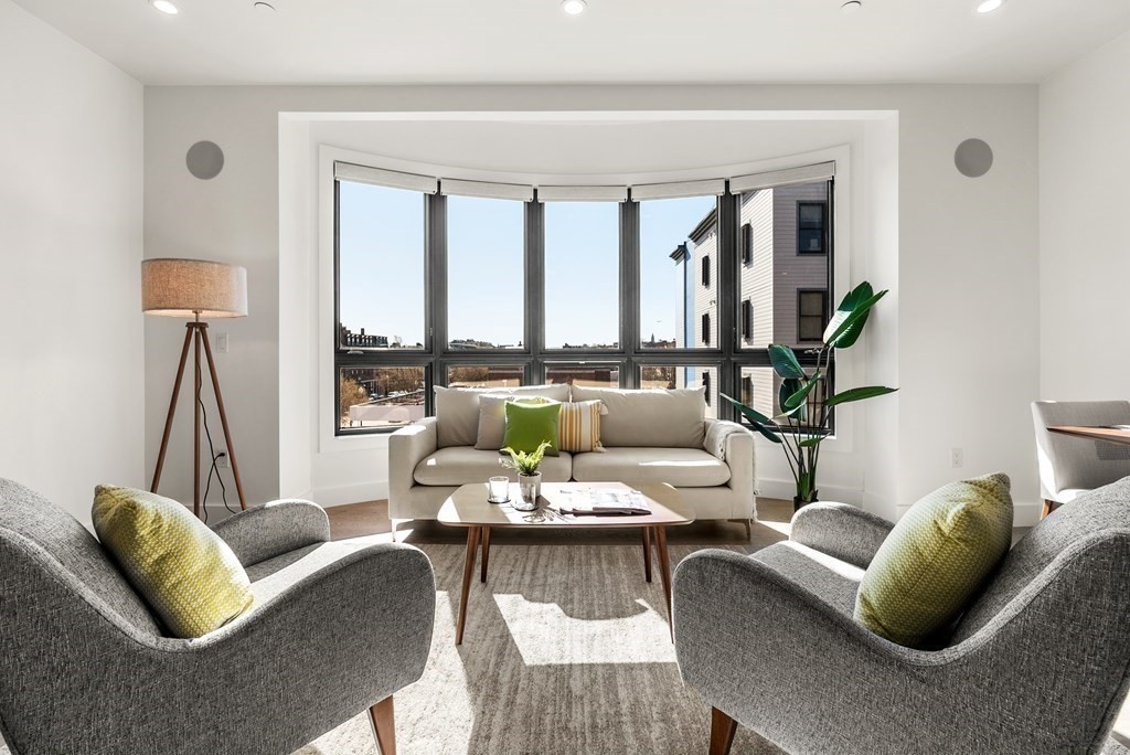 75 West Broadway, Unit 202 Boston, MA 02127 - Photo 8 of 19