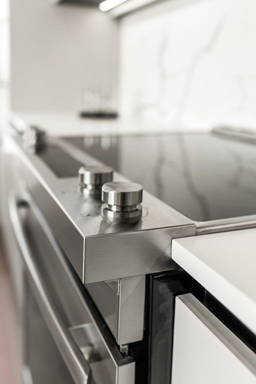 75 West Broadway, Unit 202 Boston, MA 02127 - Photo 10 of 19