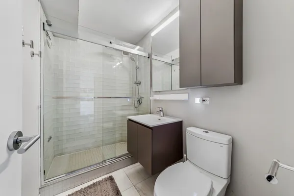 $450,000 | 5801 North Sheridan Road, Unit 14A, Chicago, IL 60660