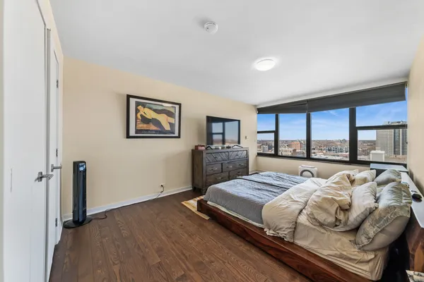 $450,000 | 5801 North Sheridan Road, Unit 14A, Chicago, IL 60660
