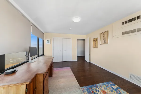 $450,000 | 5801 North Sheridan Road, Unit 14A, Chicago, IL 60660