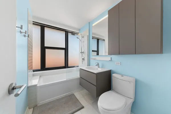 $450,000 | 5801 North Sheridan Road, Unit 14A, Chicago, IL 60660