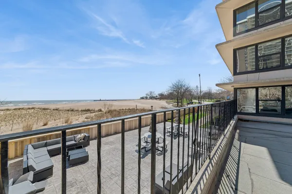$450,000 | 5801 North Sheridan Road, Unit 14A, Chicago, IL 60660
