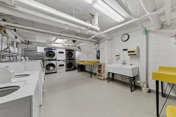 $450,000 | 5801 North Sheridan Road, Unit 14A, Chicago, IL 60660
