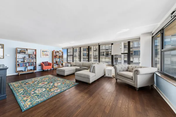$450,000 | 5801 North Sheridan Road, Unit 14A, Chicago, IL 60660