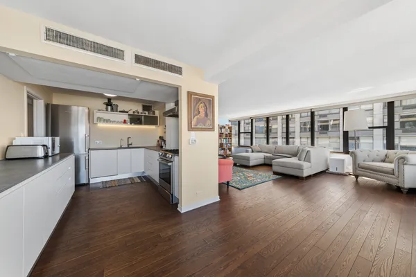 $450,000 | 5801 North Sheridan Road, Unit 14A, Chicago, IL 60660