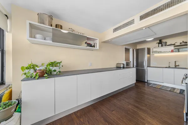 $450,000 | 5801 North Sheridan Road, Unit 14A, Chicago, IL 60660