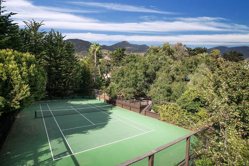 930 Lilac Drive Montecito, CA 93108 - Photo 18 of 25 a view of a tennis court