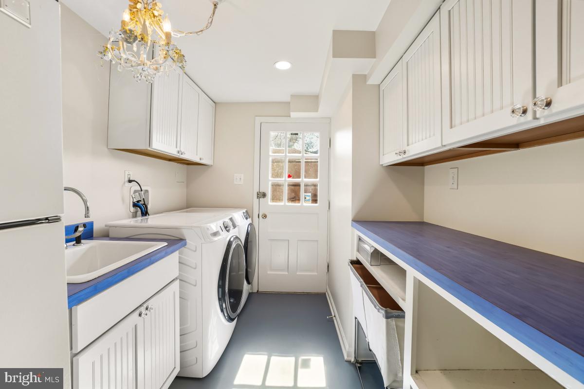 418 Neale Court Silver Spring, MD 20901 - Photo 25 of 33 Fantastic laundry/mudroom!