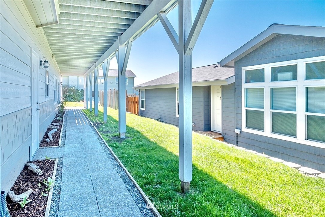 246 Lighthouse Way Freeland, WA 98249 - Photo 30 of 33