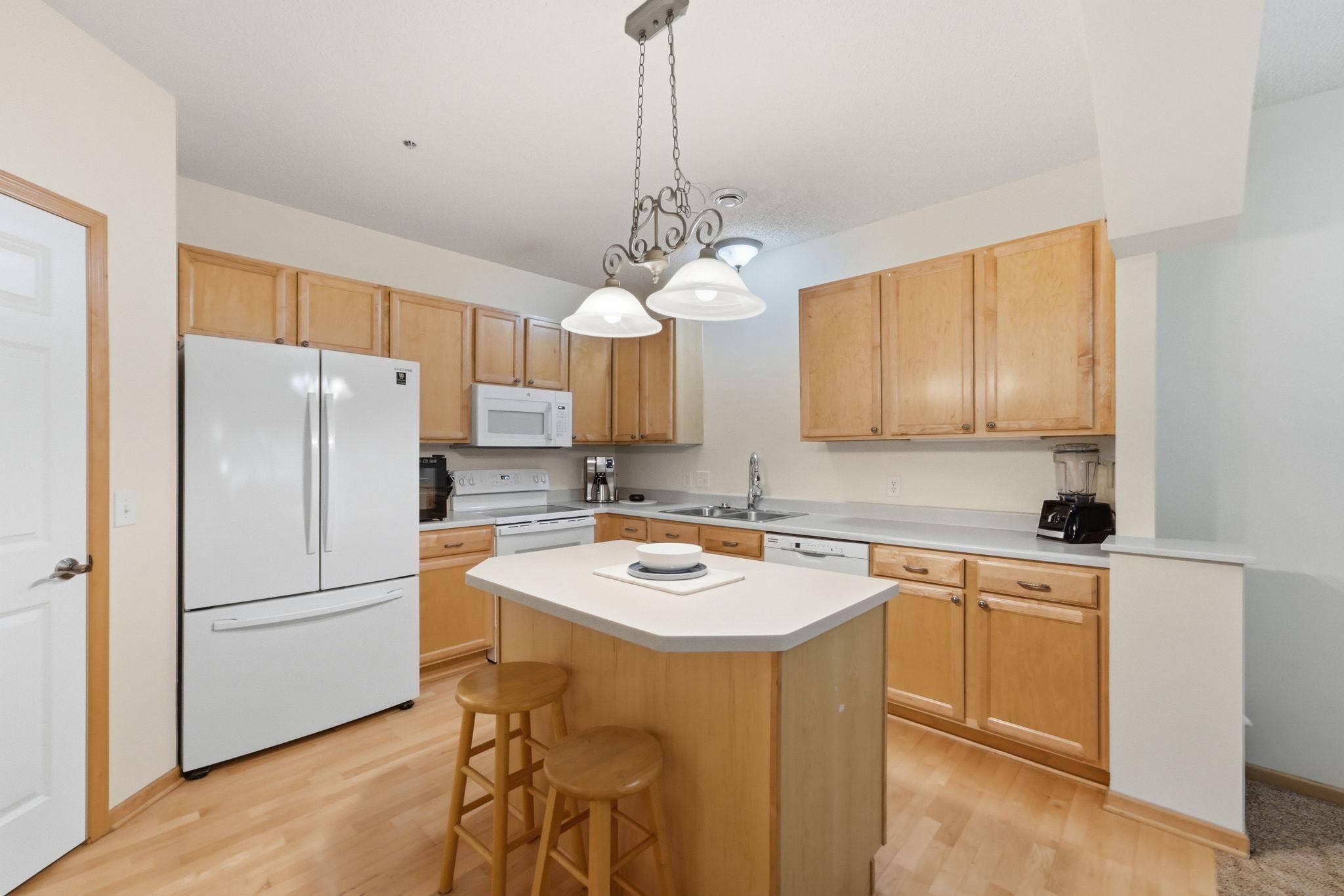 111302 Village Road, Unit 2 Chaska, MN 55318 - Photo 11 of 41 Gallery Image 11