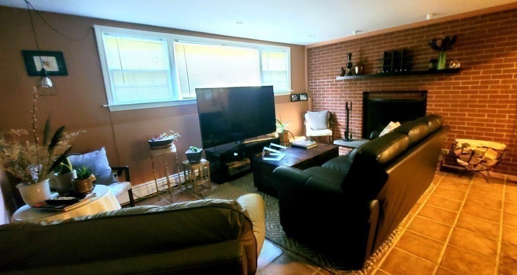 6 Lawrence Lane Lexington, MA 02421 - Photo 11 of 21 Gallery Image 11