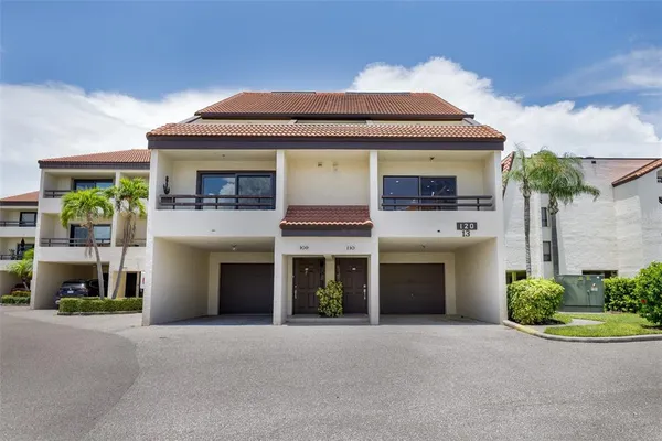 $4,500 | 120 1st Street East, Unit 110, Tierra Verde, FL 33715