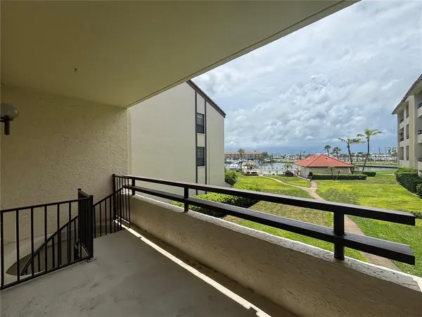 $4,500 | 120 1st Street East, Unit 110, Tierra Verde, FL 33715