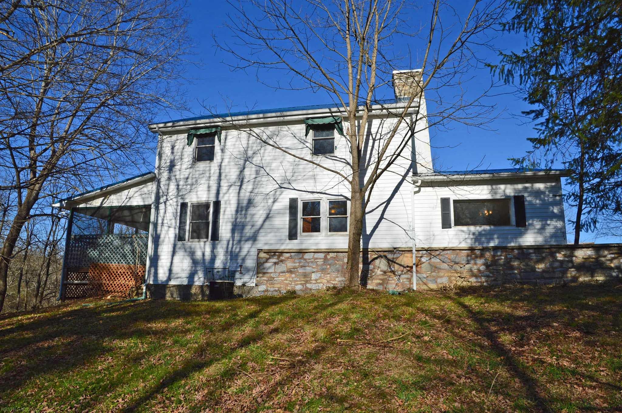 6207 Highland Road Belspring, VA 24058 - Photo 3 of 54 Gallery Image 3