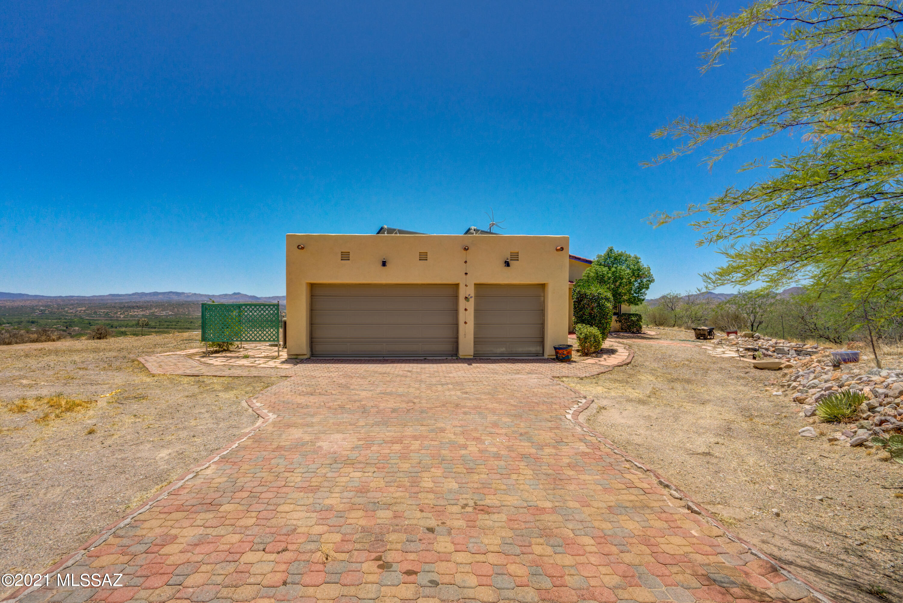 289 Camino Apolena Rio Rico, AZ 85648 - Photo 4 of 50