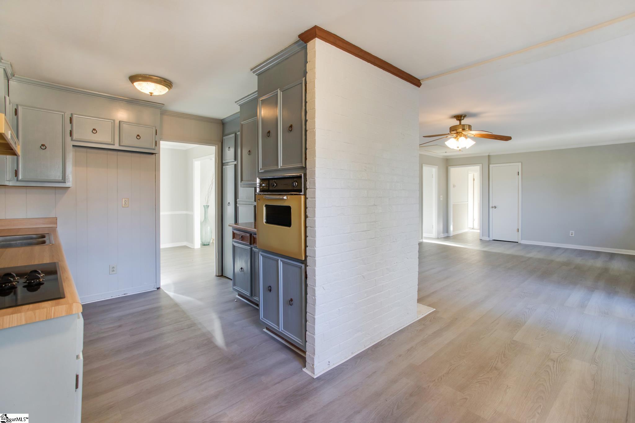 13 Tussock Road Greenville, SC 29615 - Photo 17 of 25 Gallery Image 17