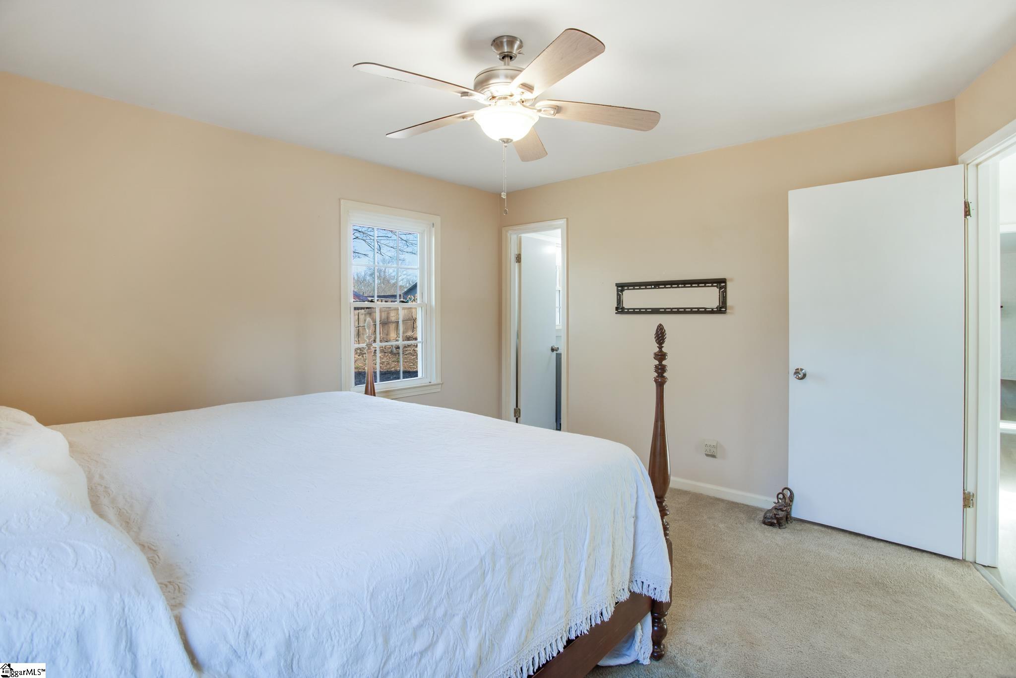 13 Tussock Road Greenville, SC 29615 - Photo 6 of 25 Gallery Image 6