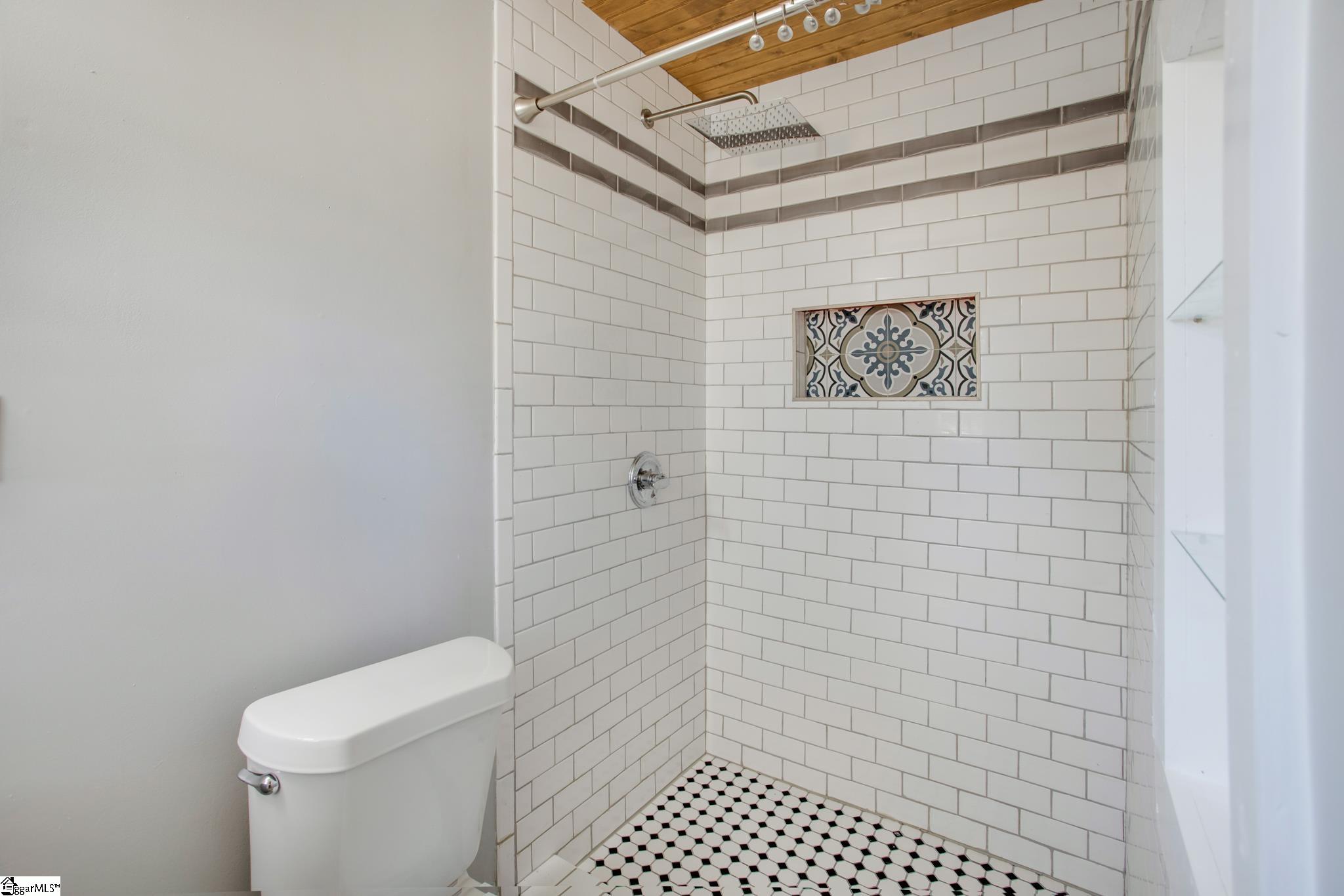 13 Tussock Road Greenville, SC 29615 - Photo 7 of 25 Gallery Image 7