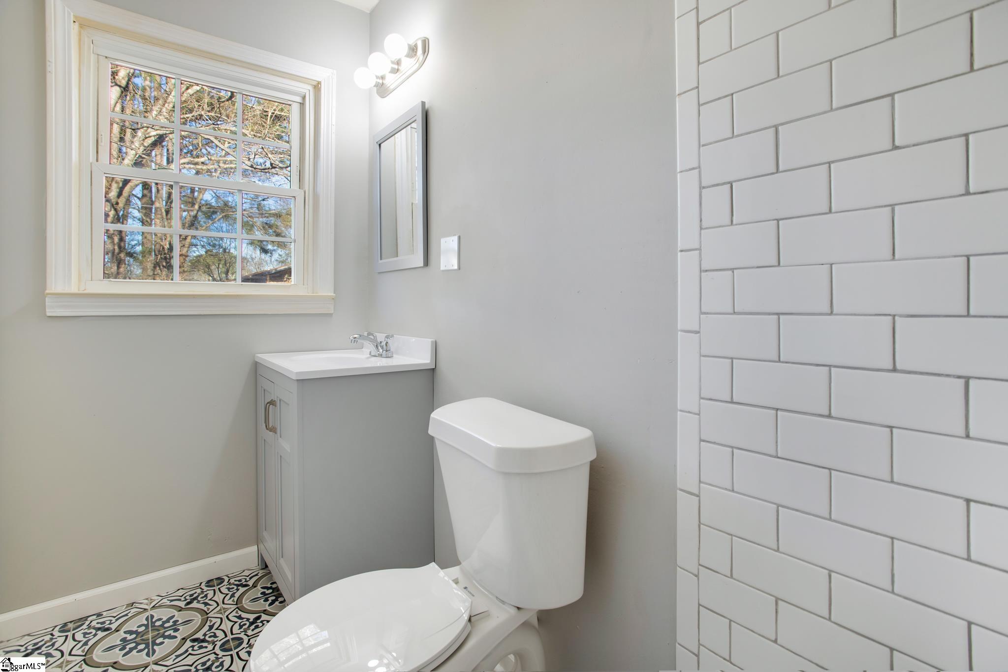 13 Tussock Road Greenville, SC 29615 - Photo 8 of 25 Gallery Image 8