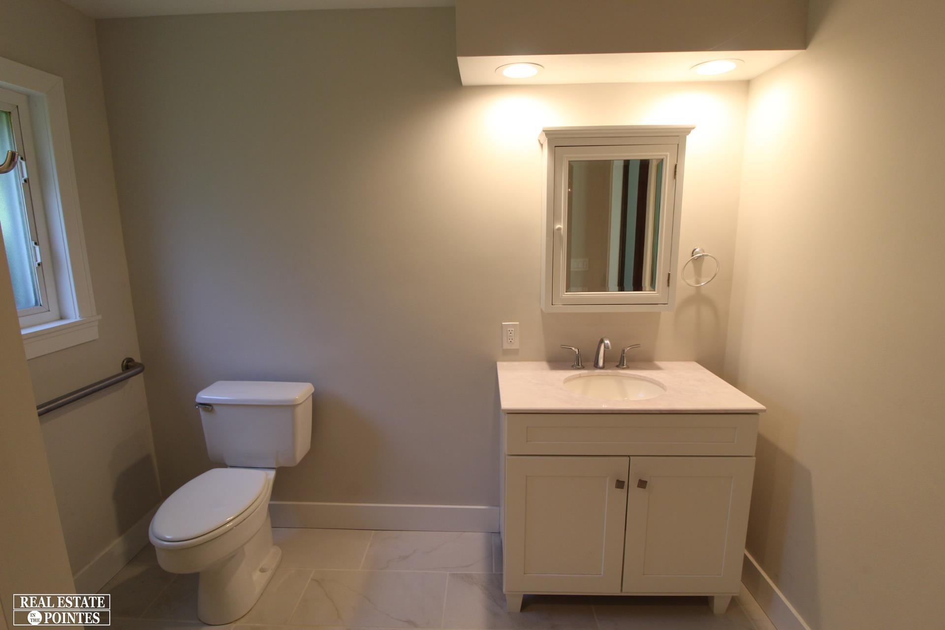 1320 Devonshire Road Grosse Pointe Park, MI 48230 - Photo 19 of 57