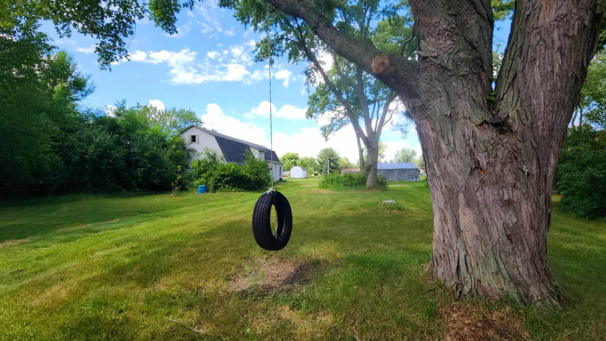 7395 Johnson Road Flushing, MI 48433 - Photo 4 of 12