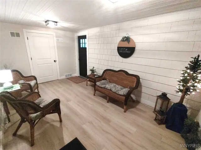 $275,000 | 9500 Southwood Drive, Evans, NY 14006