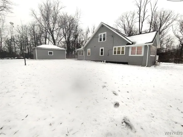 $275,000 | 9500 Southwood Drive, Evans, NY 14006