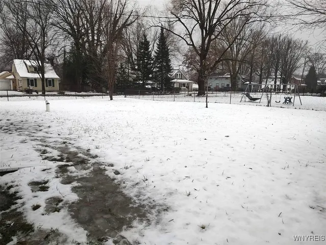 $275,000 | 9500 Southwood Drive, Evans, NY 14006