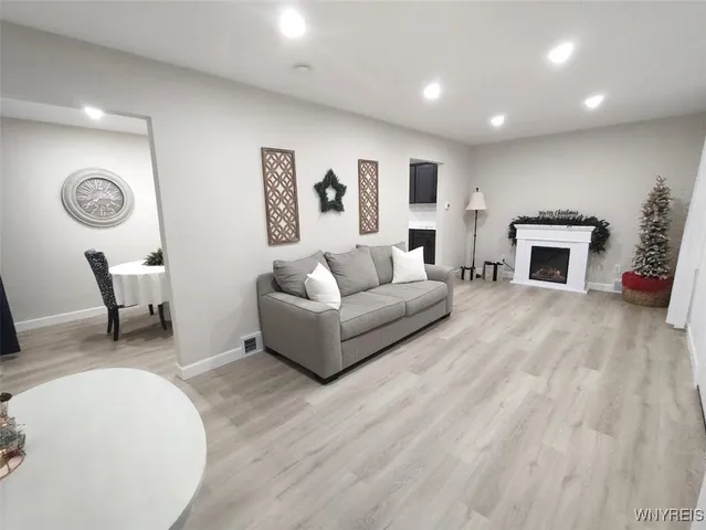 $275,000 | 9500 Southwood Drive, Evans, NY 14006