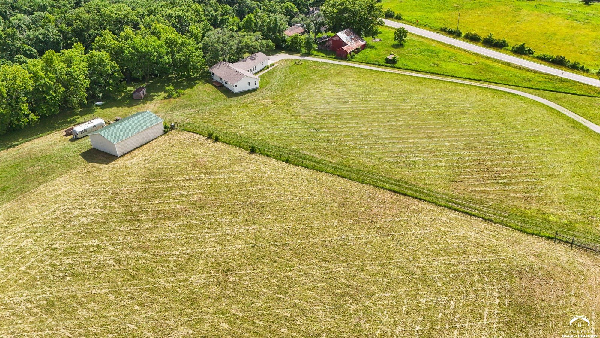 801 North 900 Road Lawrence, KS 66047 - Photo 8 of 61