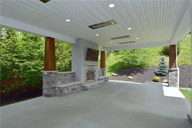 $1,520,000 | 131 Birch Drive, Wexford, PA 15090