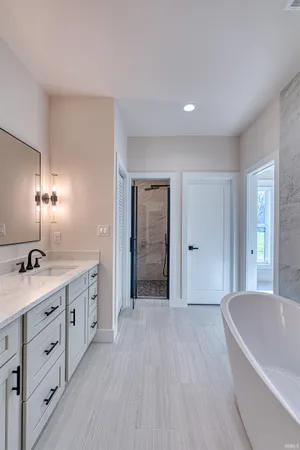 $649,000 | 6244 Sable Ridge Drive, Newburgh, IN 47630
