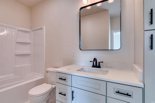 $649,000 | 6244 Sable Ridge Drive, Newburgh, IN 47630