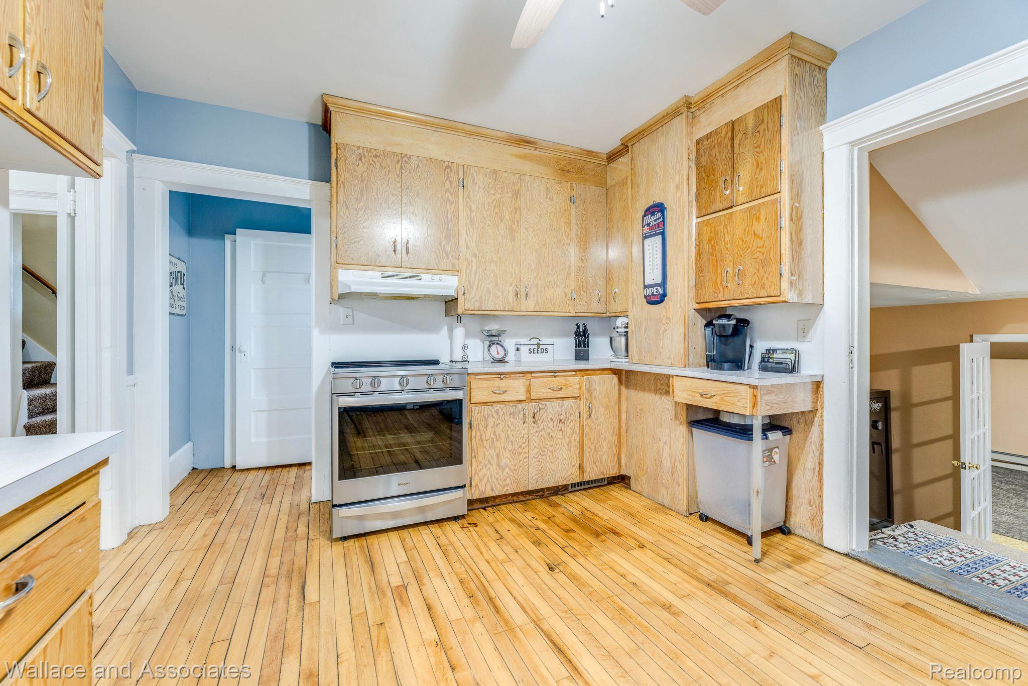 5070 Walker Road North Street, MI 48049 - Photo 12 of 71 Kitchen