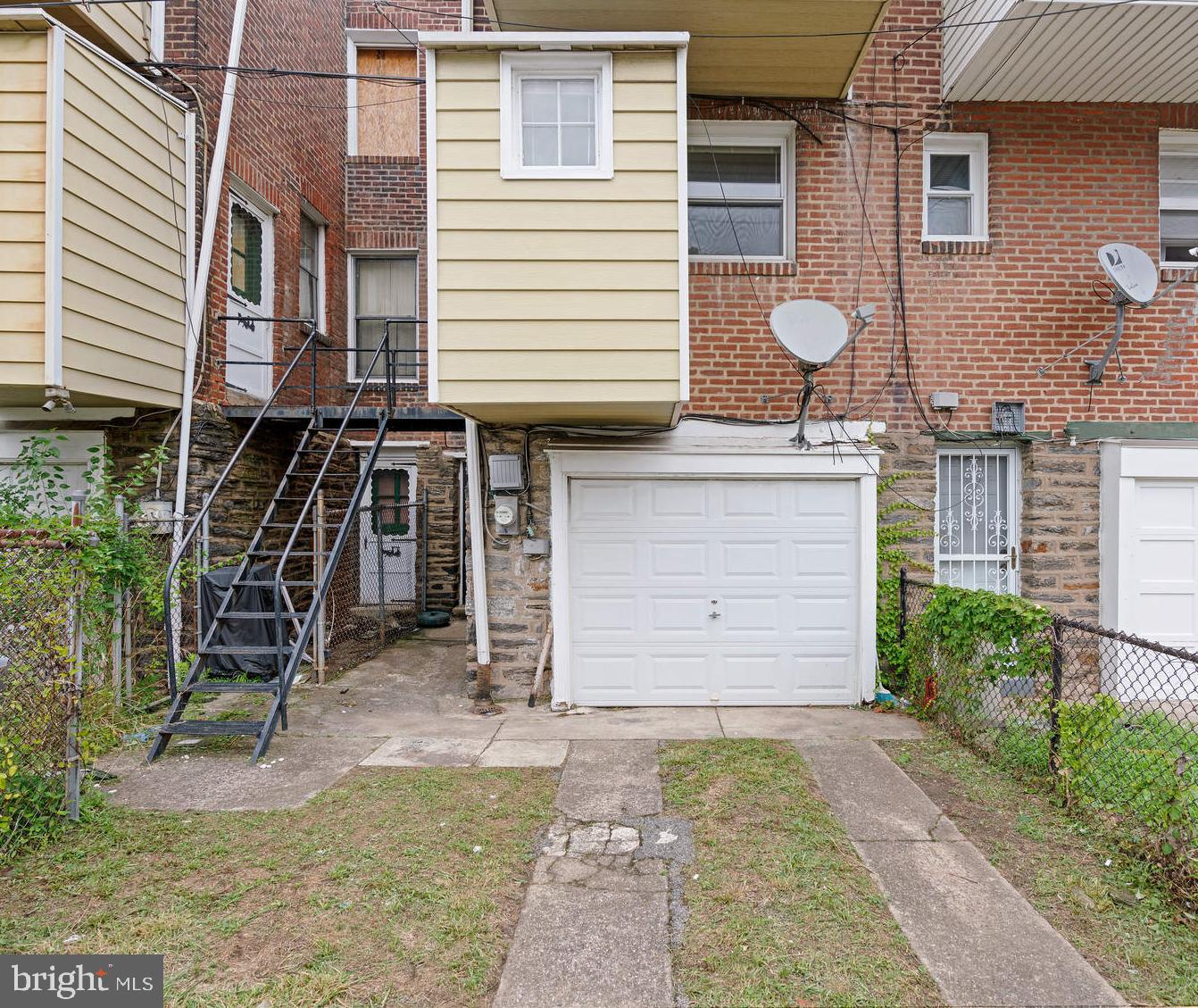 7302 Sommers Road Philadelphia, PA 19138 - Photo 24 of 24 Exterior - Rear with garage