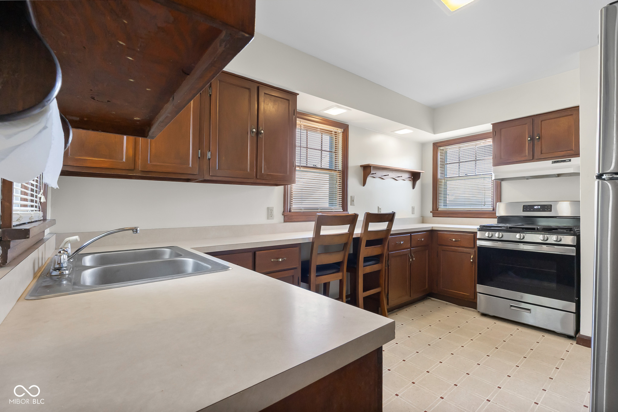 813 Central Place Columbus, IN 47201 - Photo 16 of 43