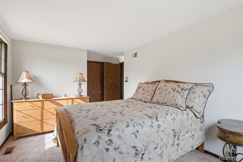 3260 Ravinewood Drive Commerce Township, MI 48382 - Photo 32 of 75 Gallery Image 32