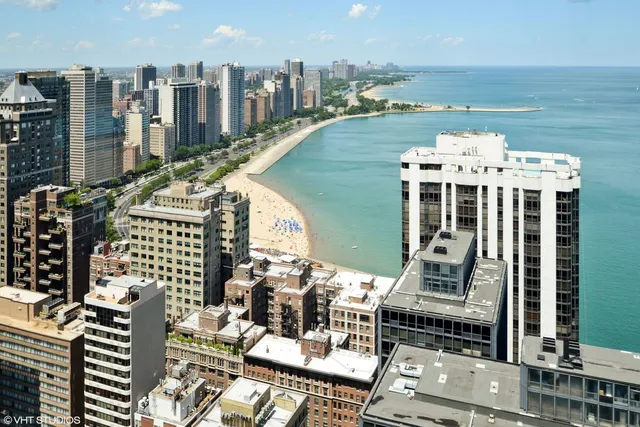 $2,500 | 260 East Chestnut Street, Unit 2603, Chicago, IL 60611