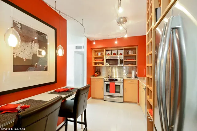 $2,500 | 260 East Chestnut Street, Unit 2603, Chicago, IL 60611