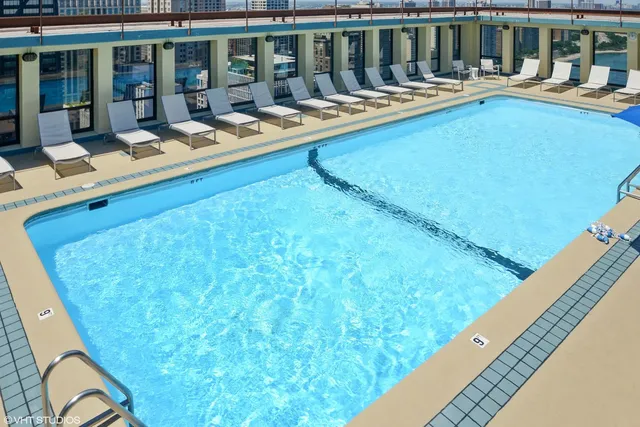 $2,500 | 260 East Chestnut Street, Unit 2603, Chicago, IL 60611