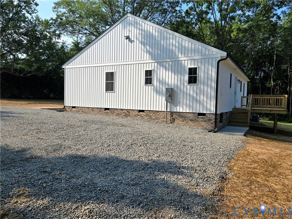 1737 Bumpass Road Bumpass, VA 23024 - Photo 6 of 26 a view of a house with a yard