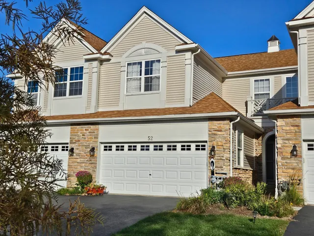 $2,500 | 52 Kelsey Court, Algonquin, IL 60102