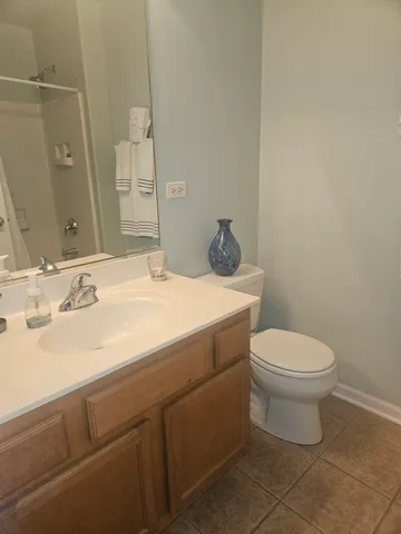 $2,500 | 52 Kelsey Court, Algonquin, IL 60102