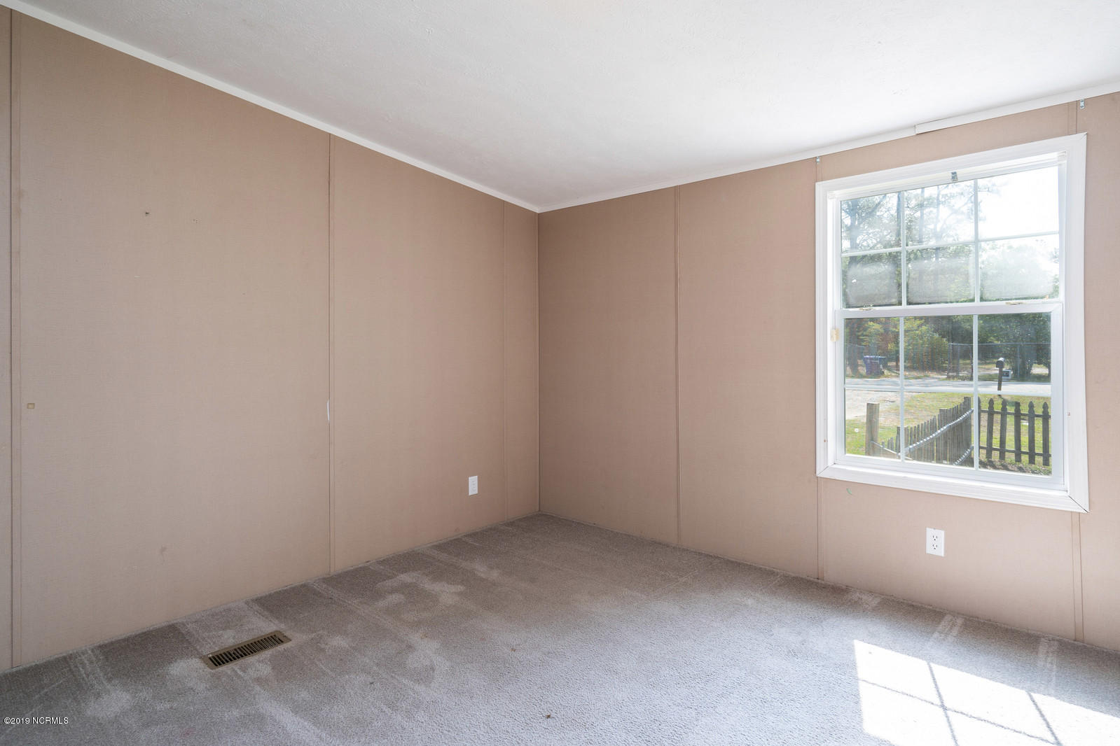 117 South Navassa Road Leland, NC 28451 - Photo 21 of 36 19_117SNavassaRd18_mls